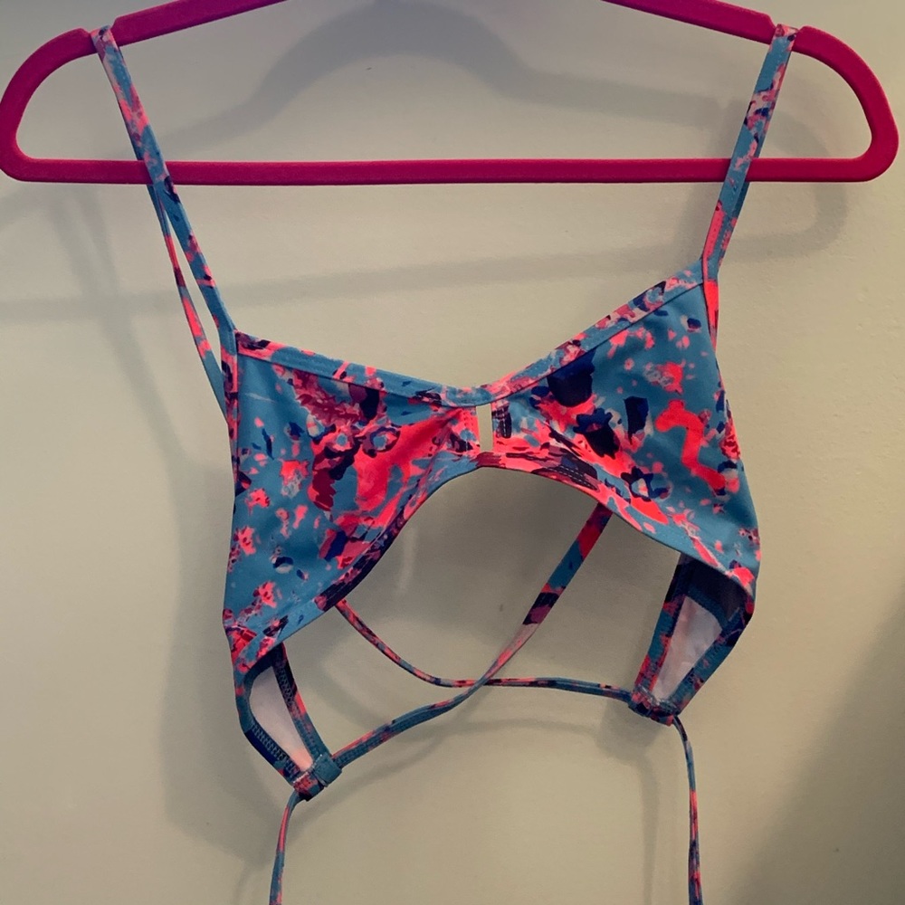 Vent Swim Top